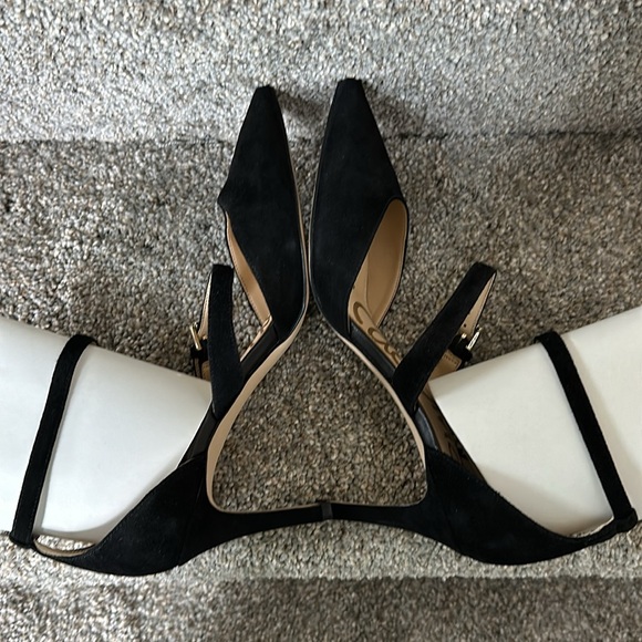 Nearly New Sam Edelman Black Suede Ankle Strap Heels - Picture 5 of 9